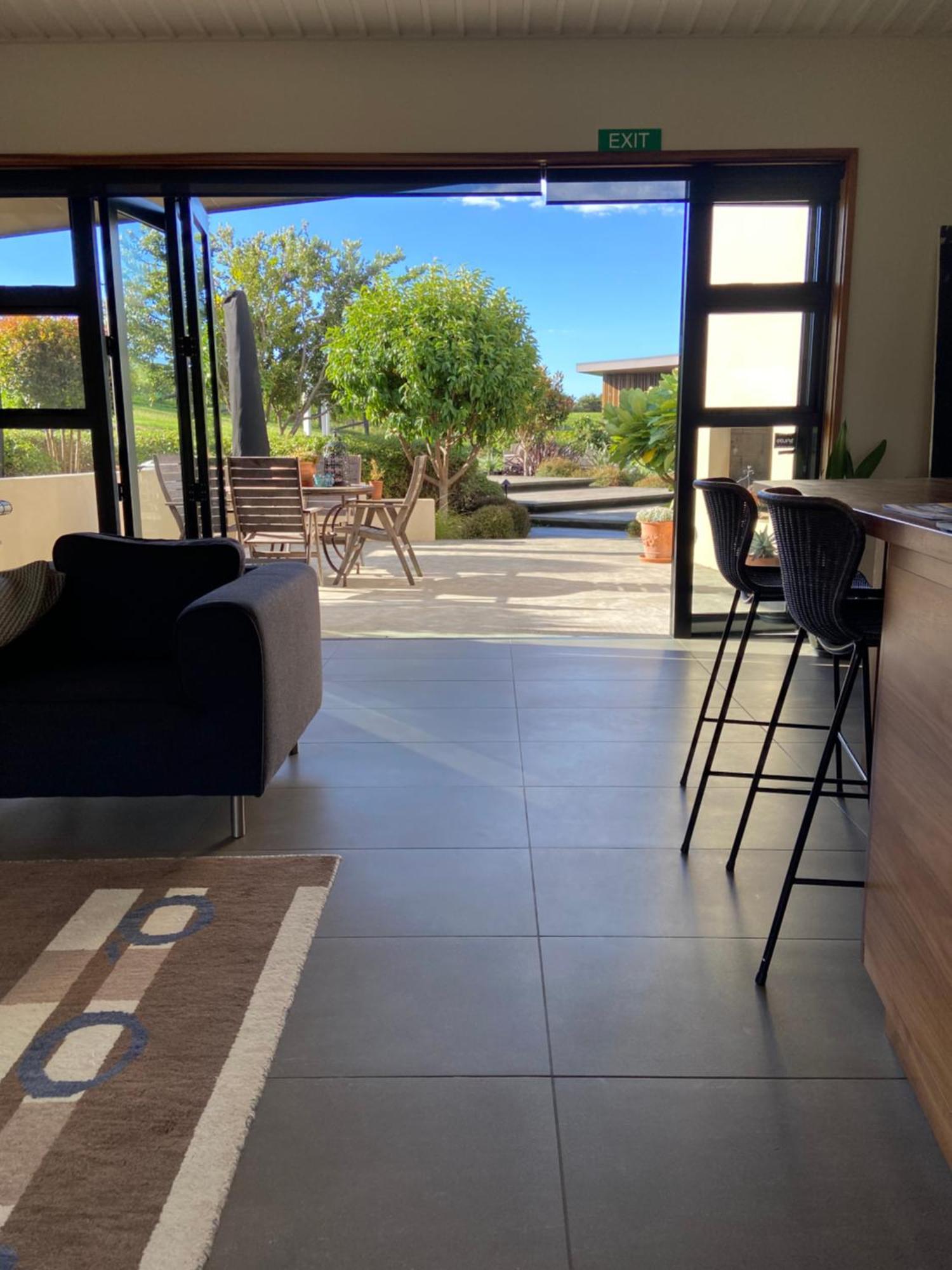 La Bodega Waiheke Island 호텔 Surfdale 외부 사진